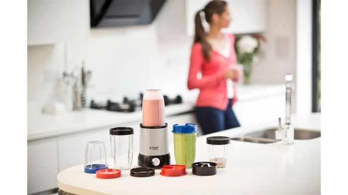 Блендер Russell Hobbs стационарный Nutri Boost 700Вт, чаша-700мл, чопер 300мл, серебристо-черный
