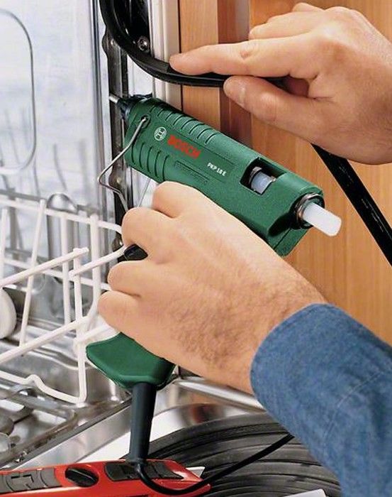 Пістолет клейовий Bosch PKP 18 E 200Вт стрижні 11мм 200° 0.35кг подача 20г/хв