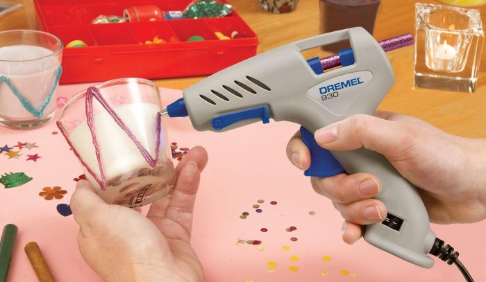 Пістолет клейовий Dremel 930 стрижні 7мм 105-165° 0.2кг