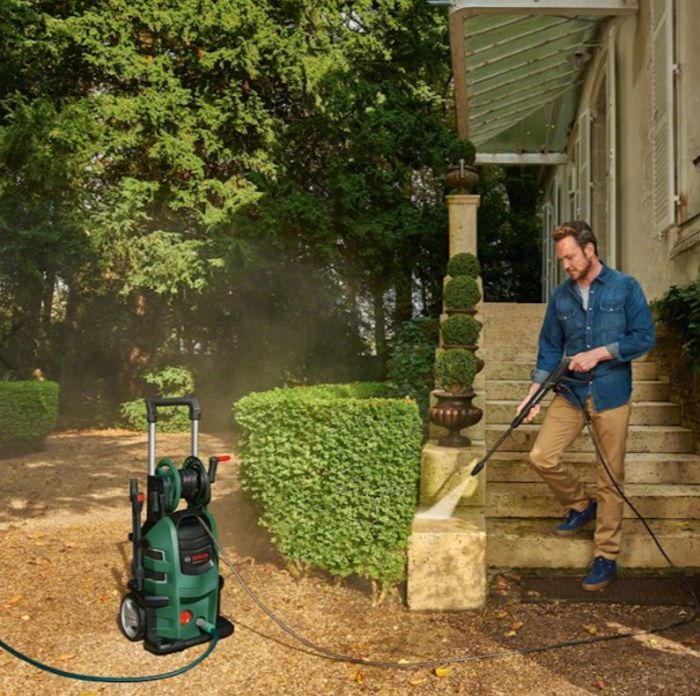 Минимойка высокого давления Bosch Advanced Aquatak 160, 2600Вт, 160бар, 570л/ч, шланг 8м, 23кг.