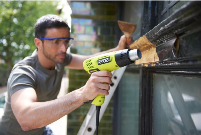 Фен будівельний Ryobi EHG2000 2000Вт 400/600°С 250/500л/хв 0.7кг