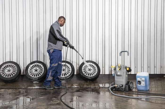 Мінімийка високого тиску Karcher HD 6/15 М 3100Вт 225бар 560л/год шланг 10м 27кг