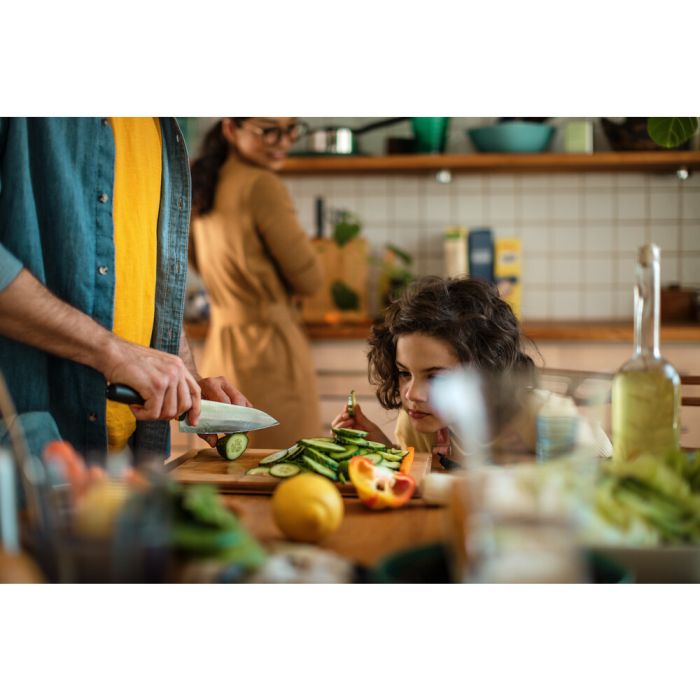 Кухонний ніж кухарський Fiskars Functional Form, великий, 19.9см, нержавіюча сталь, пластик, чорний
