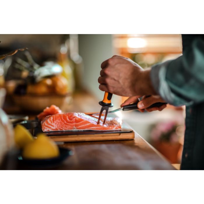 Кухонний ніж філейний Fiskars Functional Form, 21.6см, нержавіюча сталь, пластик, чорний