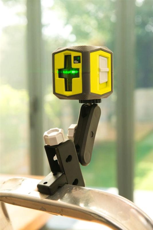 Нивелир лазерный Ryobi RBCLLG1 до 15м перекрестный зеленый луч 0.4кг