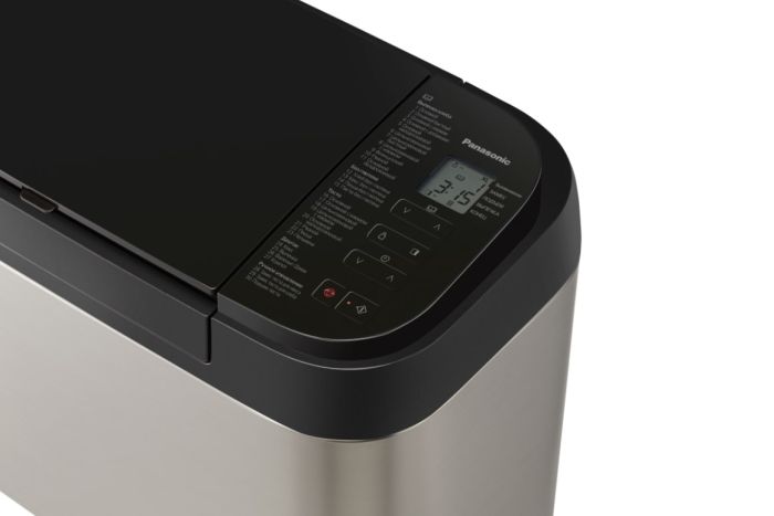 Хлебопечка Panasonic 550Вт, программ-30, макс.вес -1.25кг, форма-прямоугольник, металл, черный