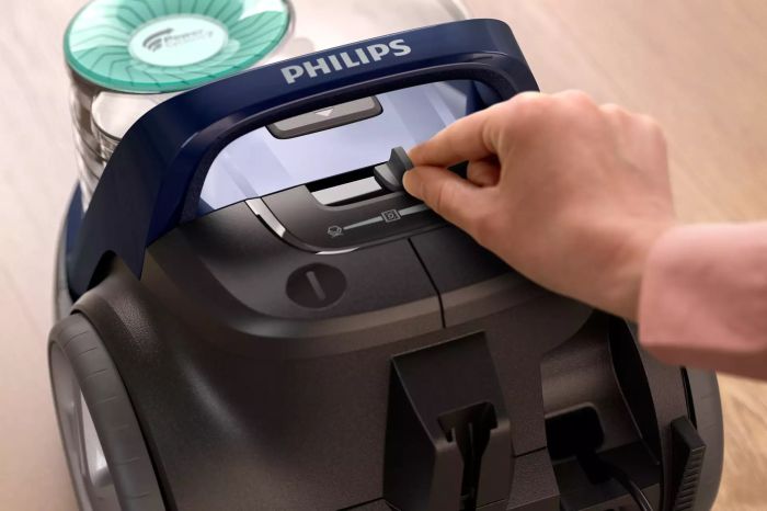 Пылесос Philips контейнерный 5000 Series, 900Вт, конт пыль -1,5л, НЕРА, черный