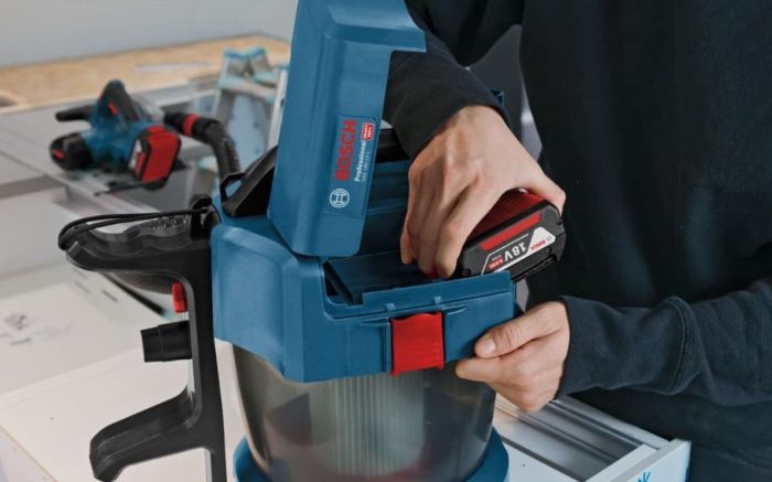 Пилосос професійний акумуляторний Bosch Professional GAS 18V-10 L 18В 90мБар без АКБ та ЗП
