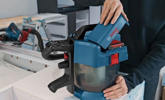Пилосос професійний акумуляторний Bosch Professional GAS 18V-10 L 18В 90мБар без АКБ та ЗП