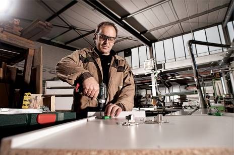 Шурупокрут-дриль акумуляторний Metabo BS Basic 12В 2x2А·год 17·34Нм 0-360·0-1400об/хв 0.95кг