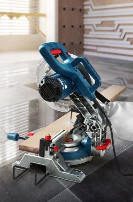 Пила торцовочная Bosch GCM 216, 1300Вт, диск 216мм, 10.1кг