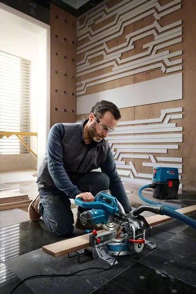 Пила торцовочная Bosch GCM 216, 1300Вт, диск 216мм, 10.1кг