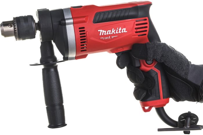 Дриль ударний   710Вт зубчастий патрон 13мм 0-3200об/хв 2.1кг Makita M8100