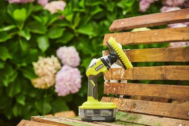 Щітка акумуляторна Ryobi ONE+ R18CPS-0 18В диск 15см 210об/хв IPX7 1.2кг без АКБ та ЗП