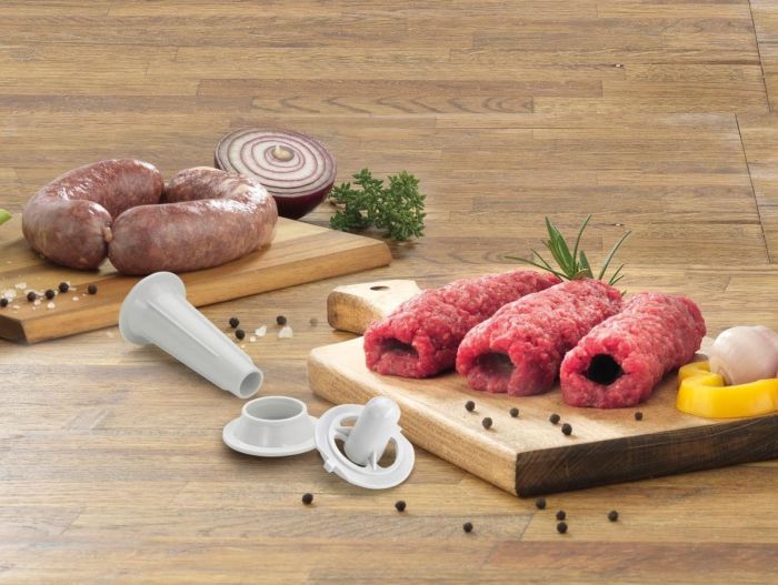 Мясорубка Gorenje, 1800Вт, 2.1кг/мин, 2 решетк, насадка для колбас, кеббе, томатов, 3 терки, пластик/металл, белый