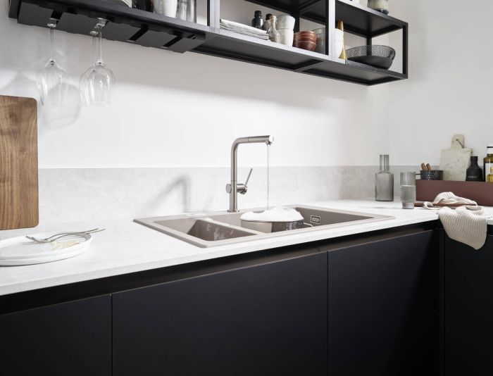 Змішувач для кухні Hansgrohe Talis M54, довж.виливу - 215мм, витяжний, 1важіль, KM270sBox, хром