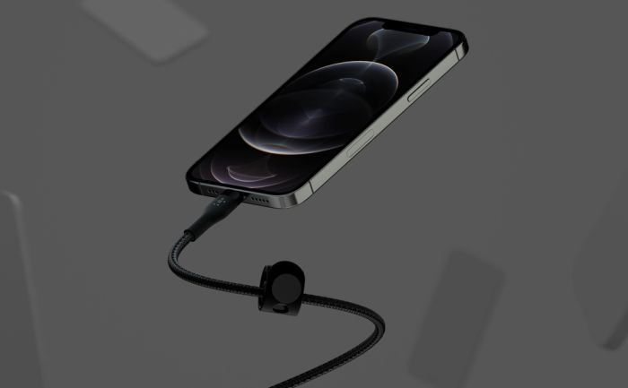 Кабель USB-C > Lightning зарядки/синхронизации Belkin 1м, Type-C, витой, силиконовый, с ремешком на магните, черный