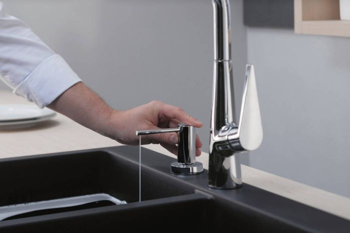 Дозатор для моющих средств Hansgrohe A51, 500мл, черный матовый