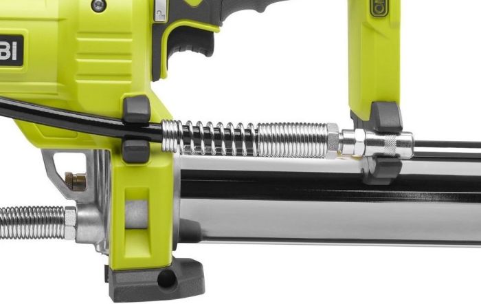 Пистолет смазочный аккумуляторный Ryobi ONE+ R18GG-0 18В 210г·мин 690бар 0.35кг без АКБ и ЗУ