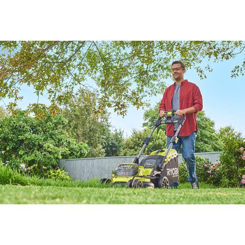 Газонокосилка аккумуляторная Ryobi ONE+ HP RY18LMX40B-0 18В 40см 40л 25-70мм 18.2кг без АКБ и ЗУ