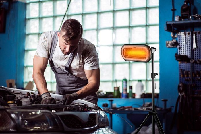 Обігрівач інфрачервоний Neo Tools, 2000Вт, 24м кв, 11.5х46х19см, IP65