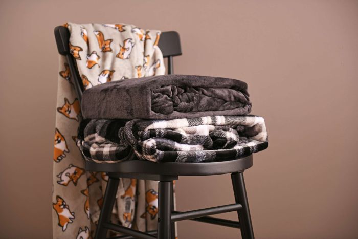 Плед Ardesto Flannel, 160х200см, 100% полиэстер, темно-серый