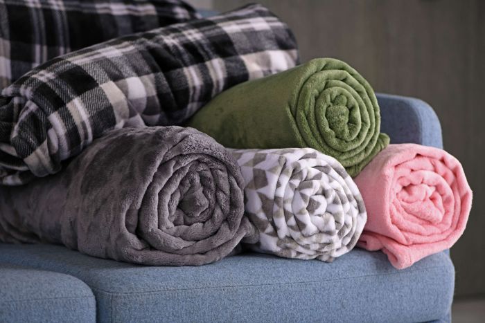 Плед Ardesto Flannel, 160х200см, 100% полиэстер, темно-серый