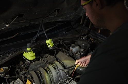Ліхтар інспекційний акумуляторний Ryobi ONE+ RLCF18-0, 18В, 400лм, 2 функції освітлення, гнучкий, затискач без АКБ та ЗП