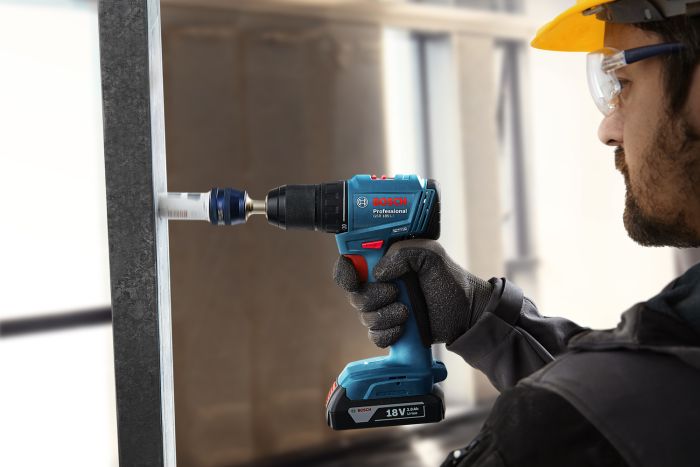 Шуруповерт-дрель аккумуляторный Bosch GSR 185-LI, 18В 2х2.0 Ач, 50Нм, 20+1, 500/1900об/мин, 0.9кг