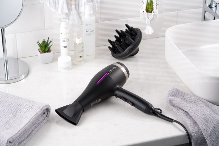 Фен Ardesto Violet PRO , 850-2200Вт, 2 скорости, 3 темп.режима, диффузор, черный ARDESTO HD-Y223PRO