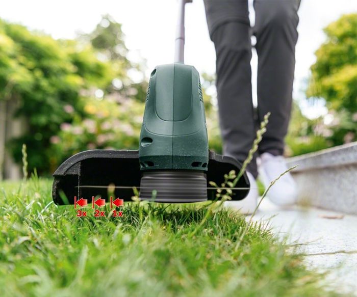 Триммер садовый аккумуляторный Bosch EasyGrassCut 18V-230, PBA 18V 1х2Ач, 23см, 2.2кг