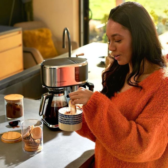 Кавоварка Russell Hobbs крапельна Attentiv Coffee Bar 1.5л, мелена, LED-дисплей, чорно-метал