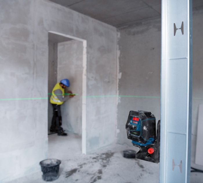 Нивелир лазерный Bosch GCL 2-50 G, до 15м, ±0.3мм/м, со штативом BT 150, держателем RM 10, чехлом, мишенью, 0.58кг
