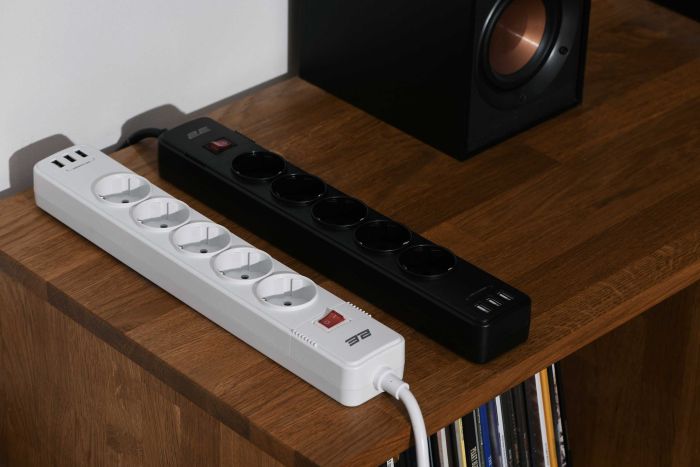 Подовжувач-фільтр мережевий 2E 5xТип F, 3x1.5мм кв, 16A, 3xUSB-A, з захистом від перенапруги, 2м, чорний