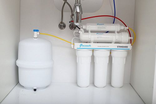 Фільтр зворотного осмосу Ecosoft Standard 5-50M PRO з мінералізатором, мембрана 50gpd, кран капля, дренаж 1:2