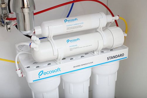 Фільтр зворотного осмосу Ecosoft Standard 5-50M PRO з мінералізатором, мембрана 50gpd, кран капля, дренаж 1:2