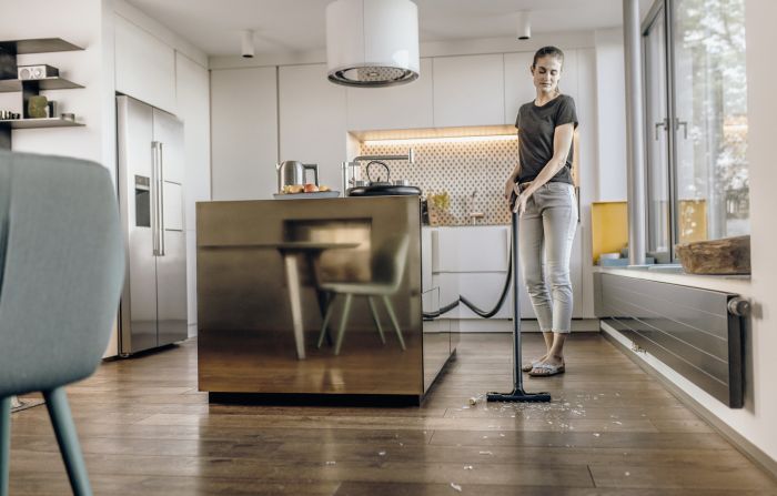 Пылесос профессиональный Karcher KWD 1W V-12/2/18, 1000Вт, контейнер 12л, 3.58кг