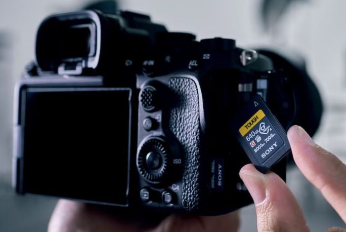 Карта памяти Sony CFexpress Type A 640GB R800/W700 Tough
