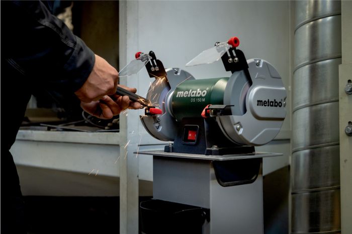 Станок точильный Metabo DS 125 M, 200Вт, круг 125х20мм, 2980об/мин, 6.7кг