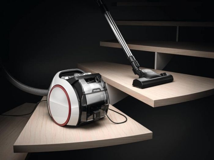 Пилосос Miele контейнерний SNRF0 Boost CX1, 890Вт, сухе прибирання, конт пил -1л, Silence AirClean, Технологія Vortex, білий