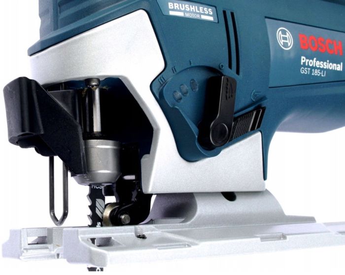 Лобзик акумуляторний Bosch Professional GST 185-LI 18В хід 26мм 0-3500об/хв 2.4кг без АКБ та ЗП