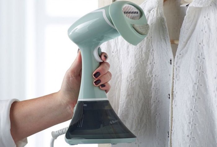 Отпариватель Russell Hobbs компактный Steam Genie Essential, 1600Вт, 220мл, паровой удар -22гр, постоянный пар - 9гр, нерж. сталь, бирюзовый