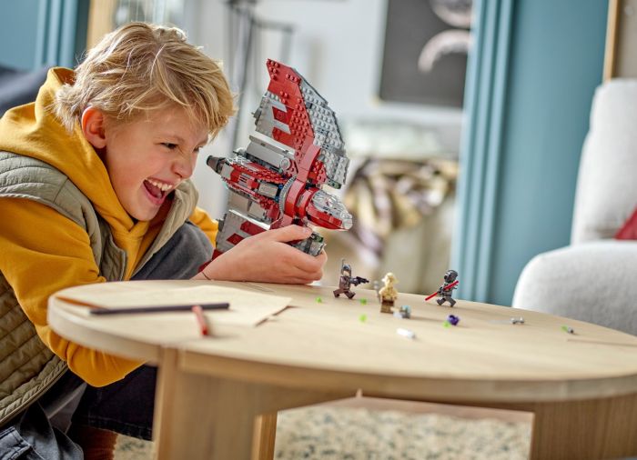 Конструктор LEGO Star Wars™ Шаттл джедаев T-6 Асоки Тано