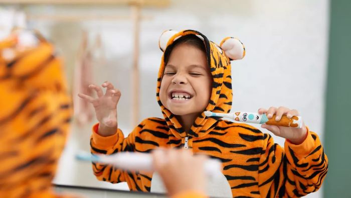 Щетка зубная электр. Philips Philips Sonicare For Kids для детей , насадок-1, 2 комплекта наклеек