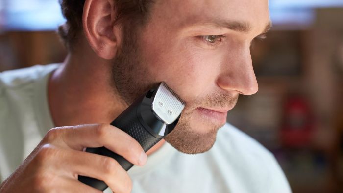 Триммер Philips Beardtrimmer series 5000 для бороды и усов, сеть+акум., насадок-2, чехол, сталь, черный