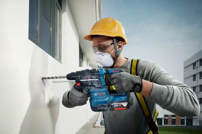 Перфоратор акумуляторний Bosch Professional GBH 185-LI SDS-Plus 18В акб 1х4А·год 1.9Дж 2.3кг