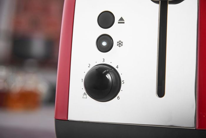 Тостер Russell Hobbs Colours Plus 1600Вт, підігрів, розморожування, метал., червоний