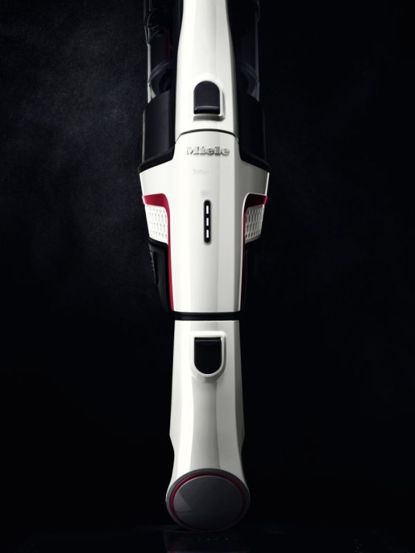 Пылесос Miele беспроводный SMUL1 01 TRIFLEX HX1, 170Вт, сухая уборка, конт пыль -0,5л, автон. раб. до 60/240мин, Hygiene Lifetime, 3 в 1, Vortex, щетка Multi Floor XXL SEB 430, белый