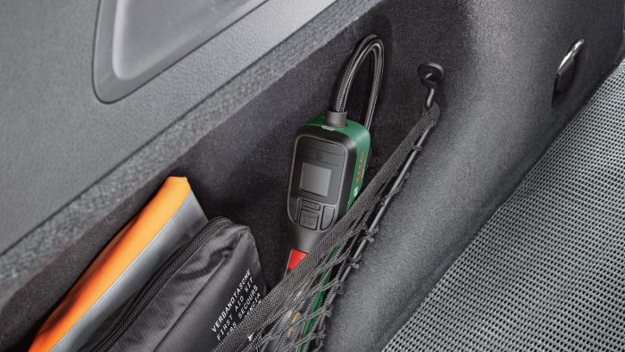 Компресор автомобільний акумуляторний Bosch EasyPump, 3.6 В, 3 Ач, 10.3 бар, 10 л/хв, 0.4кг