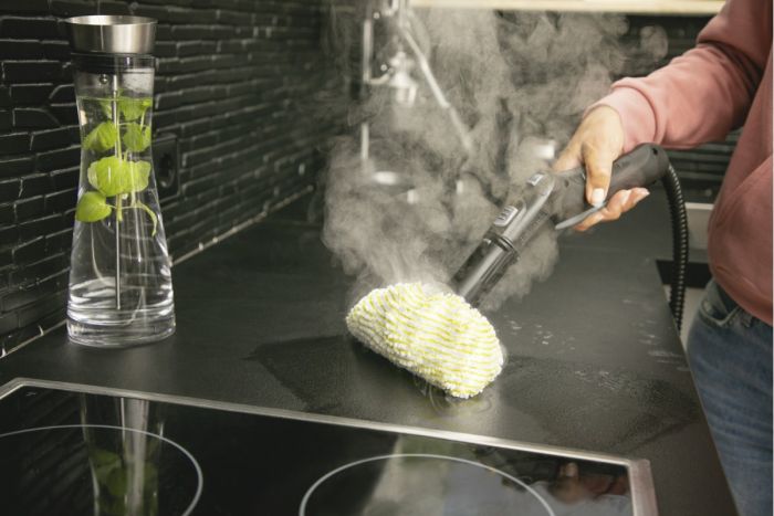 Пароочиститель Karcher SC 4 EasyFix, 2000Вт, 800мл, 3.5Бар, белый